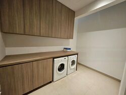 Sunrise Avenue (D28), Terrace #455965501